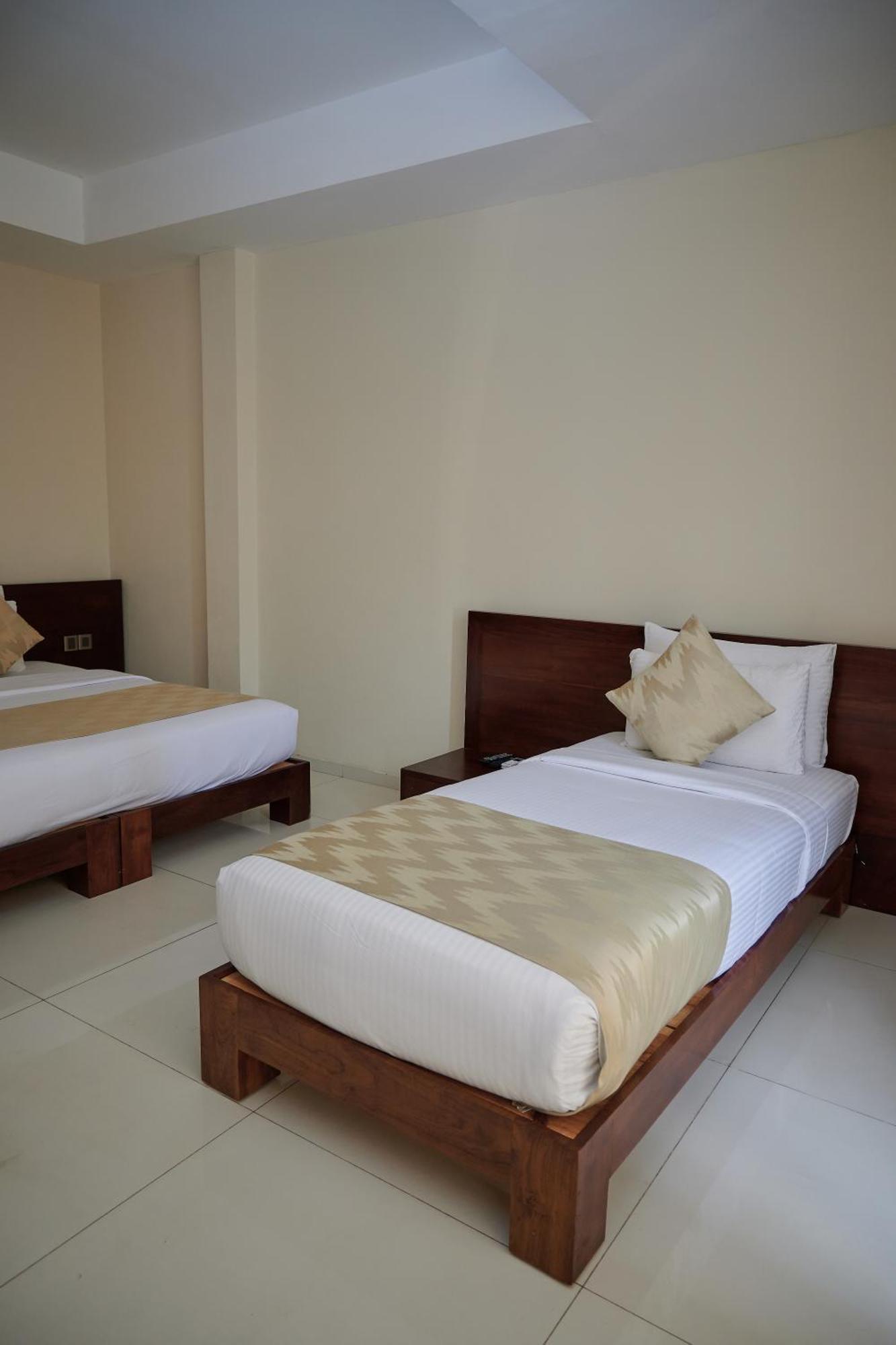 Kethumathee Hotel & Banquet Ratnapura Zewnętrze zdjęcie