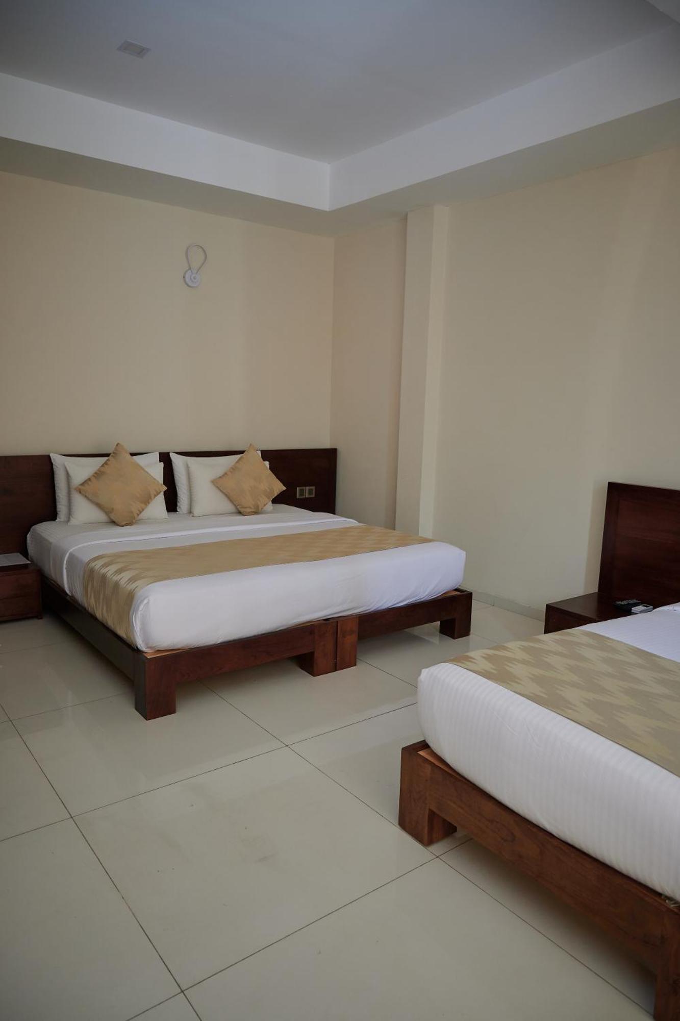 Kethumathee Hotel & Banquet Ratnapura Zewnętrze zdjęcie