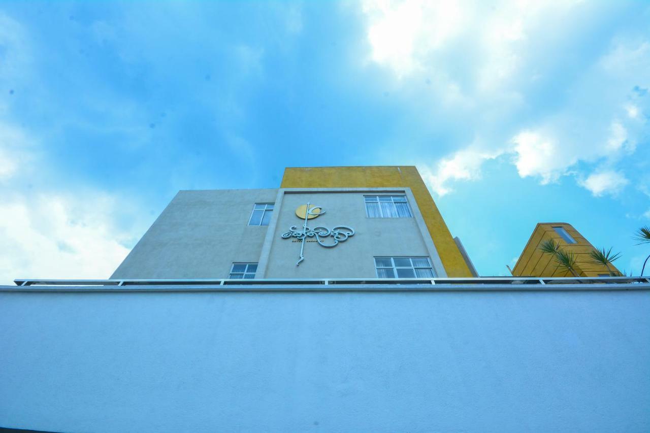 Kethumathee Hotel & Banquet Ratnapura Zewnętrze zdjęcie