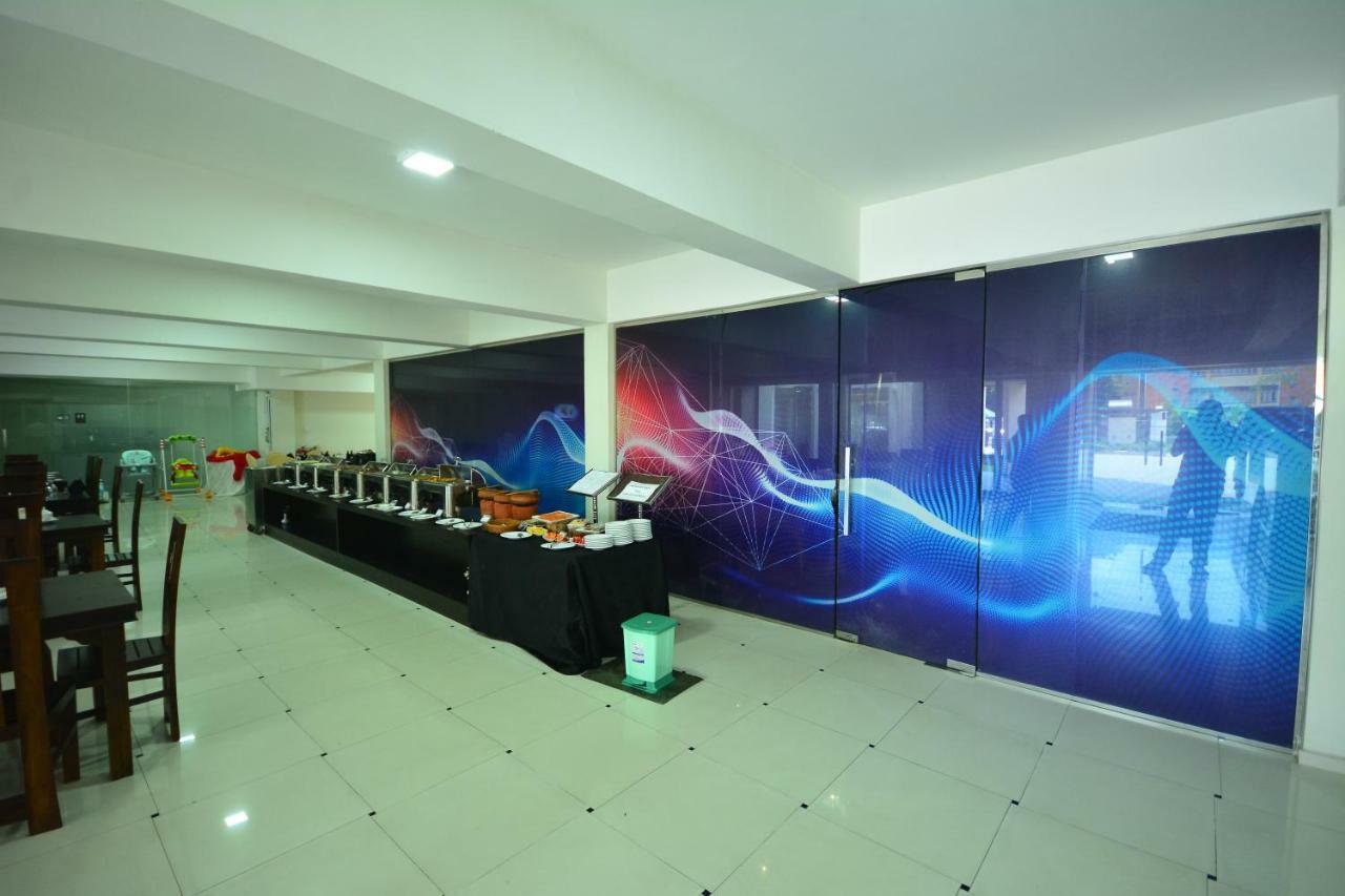 Kethumathee Hotel & Banquet Ratnapura Zewnętrze zdjęcie